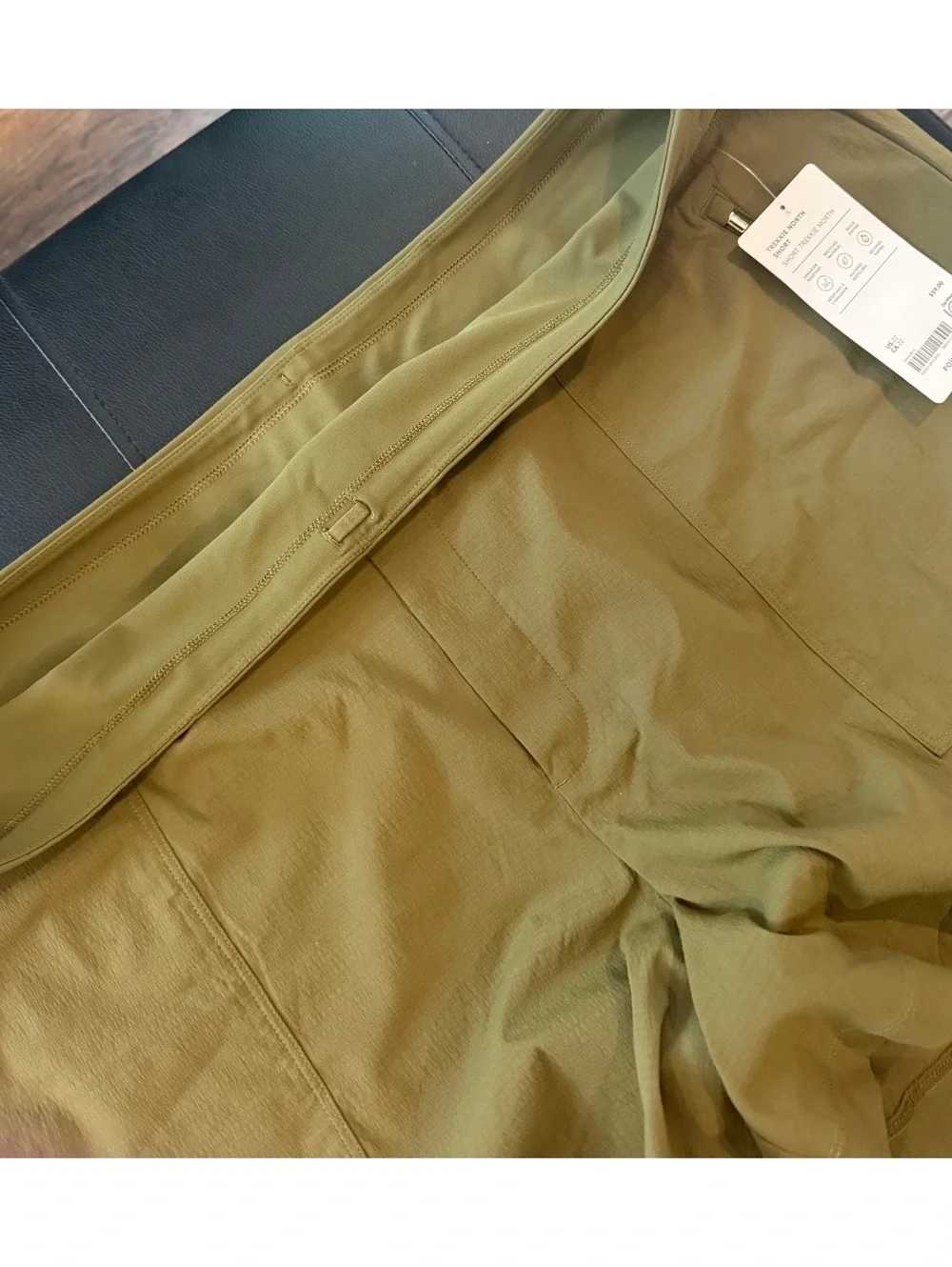 Athleta Trekkie North Shorts NWT! Women’s Size 22 Olive Green